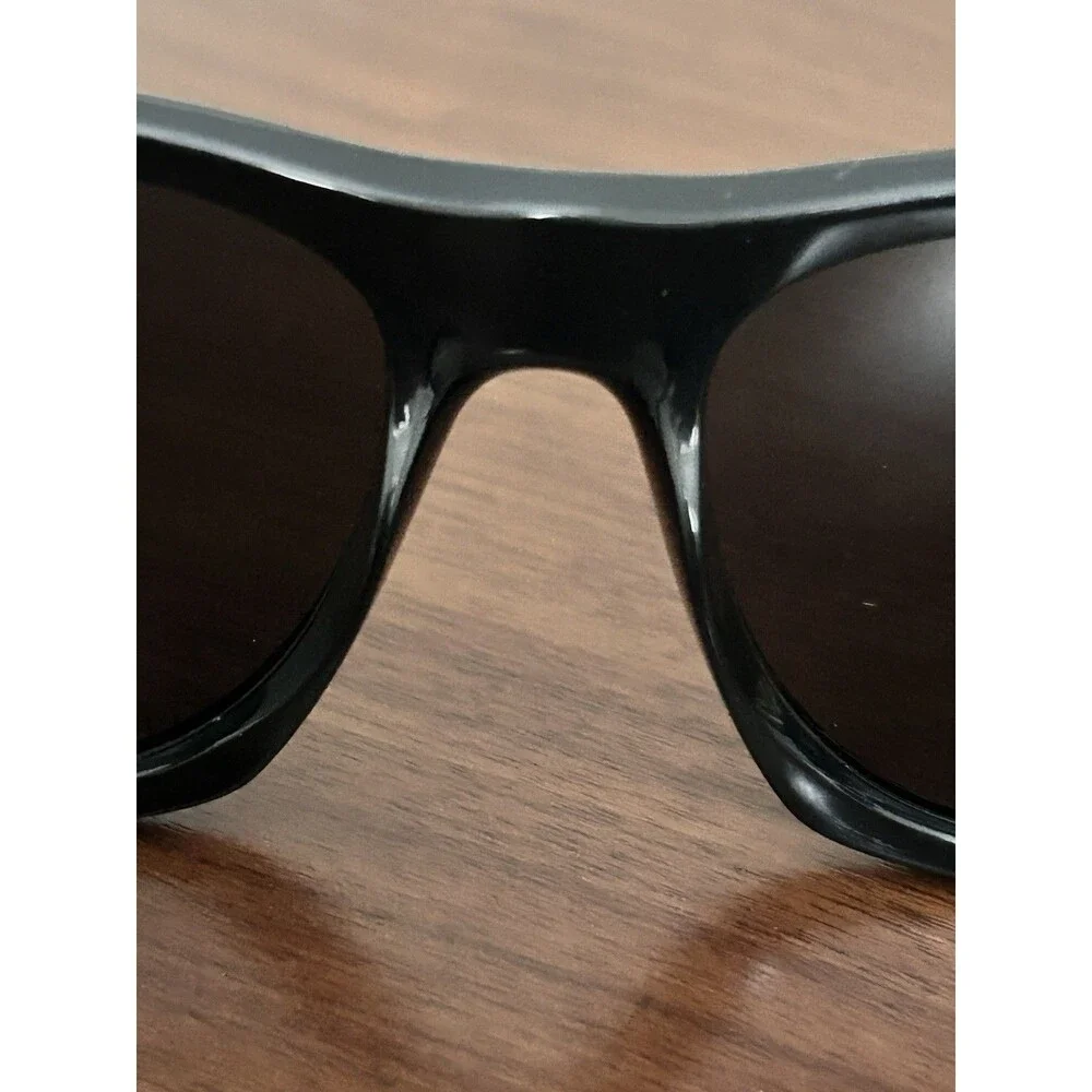 Ray-Ban RB4194 Rectangle Sunglasses Black/Brown lens size 53-18 pre owned